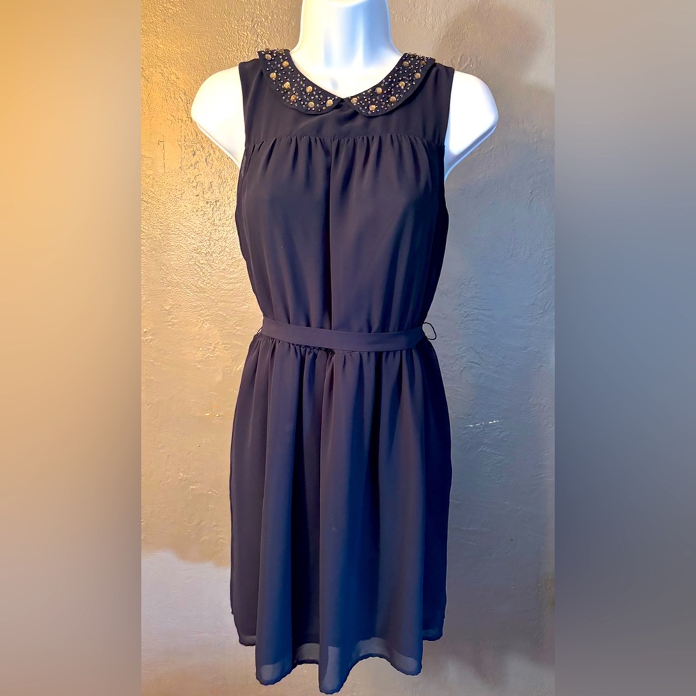 Ann Taylor Loft Embellished Peter Pan Collar Dress
